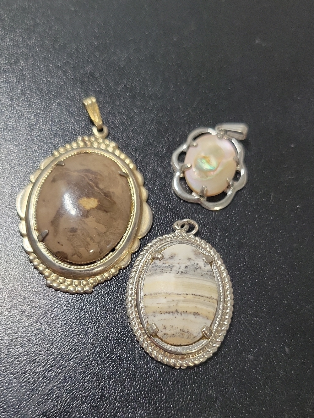 Tone Oval Stone Pendant Trio - Brown, Cream, Pink